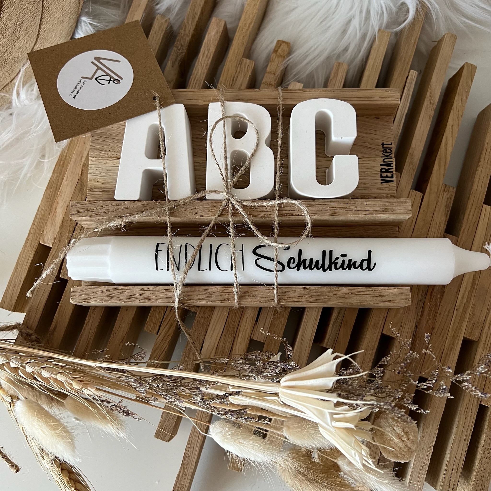 Gipsaufsteller "ABC" mit Kerze - "Endlich Schulkind"